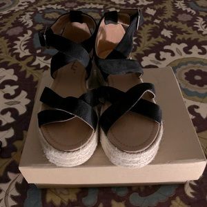 Bonnibel black wedges size 6